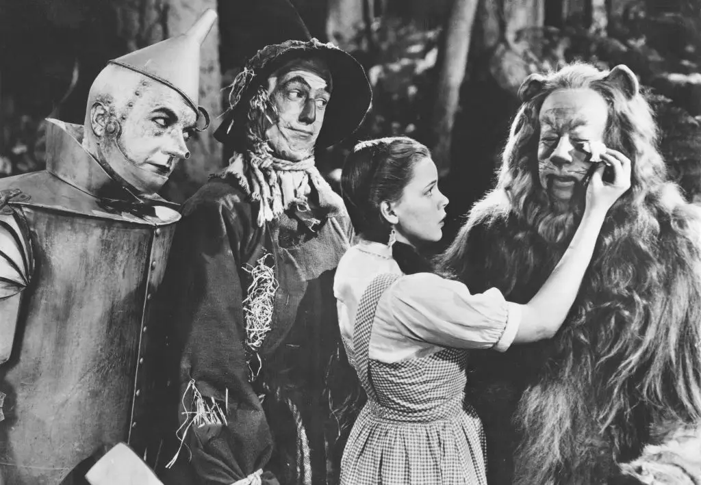 The cast on the set of The Wizard of Oz, 1939. (Authenticated News/Archive Photos/Getty Images)