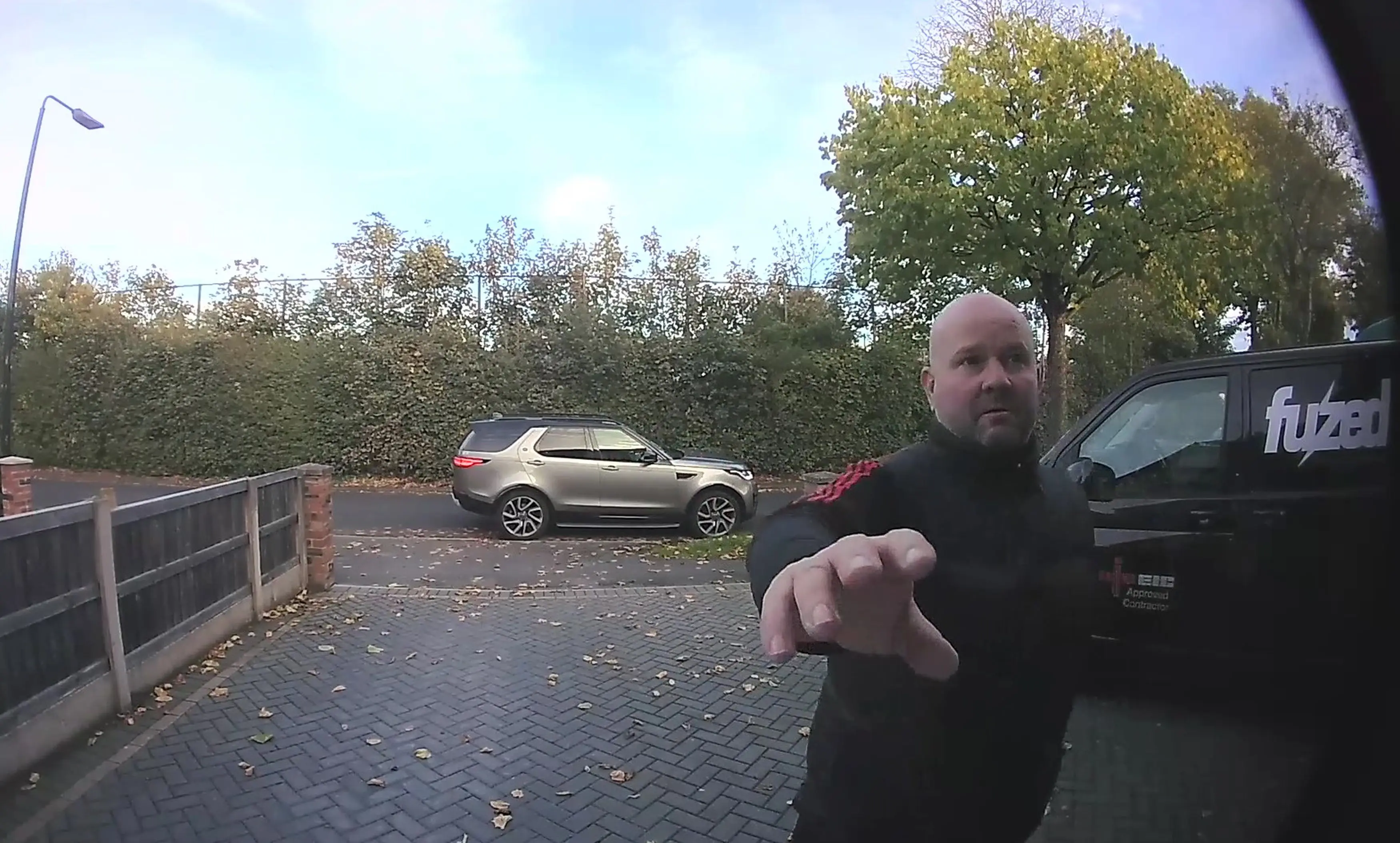 A five-year-old Man City fan's x-rated comeback to his dad's United supporter friend has gone viral.