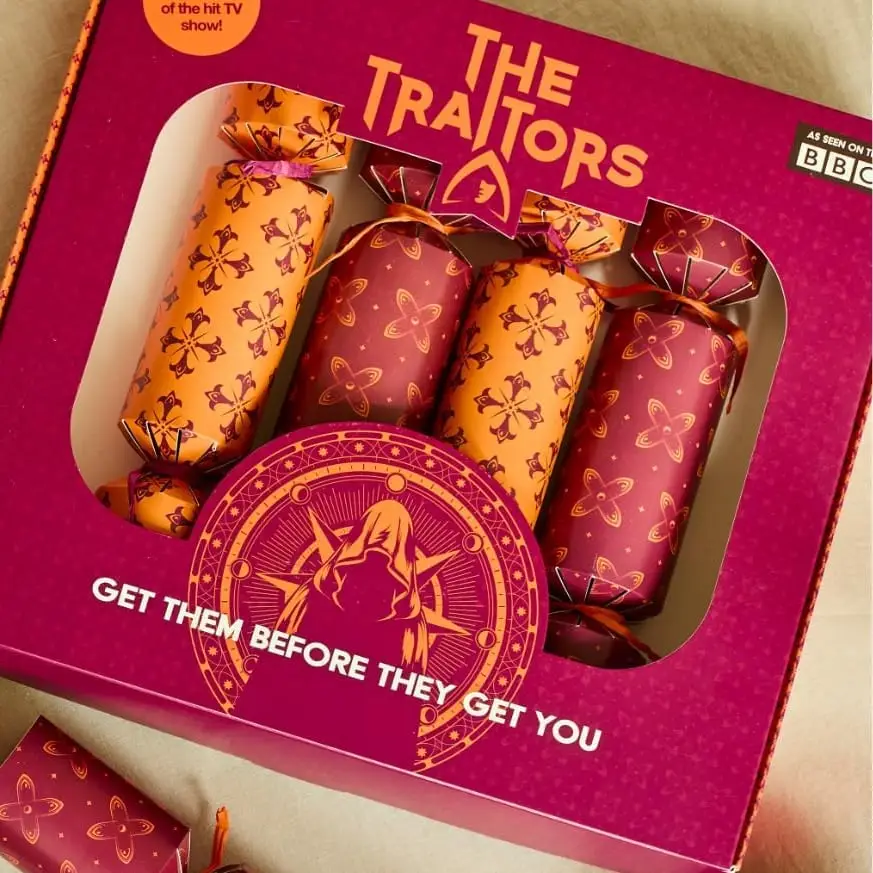 The Traitors Crackers