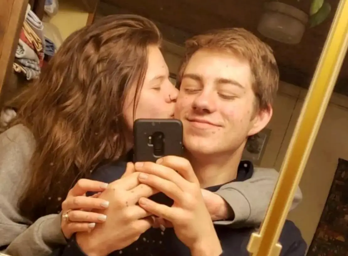 Loren announced this week that he's back in hospital.