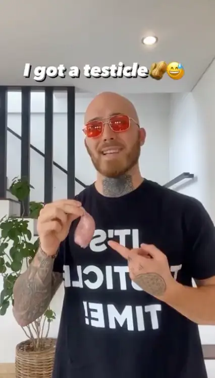 Pauly has nearly one million followers on Insta.