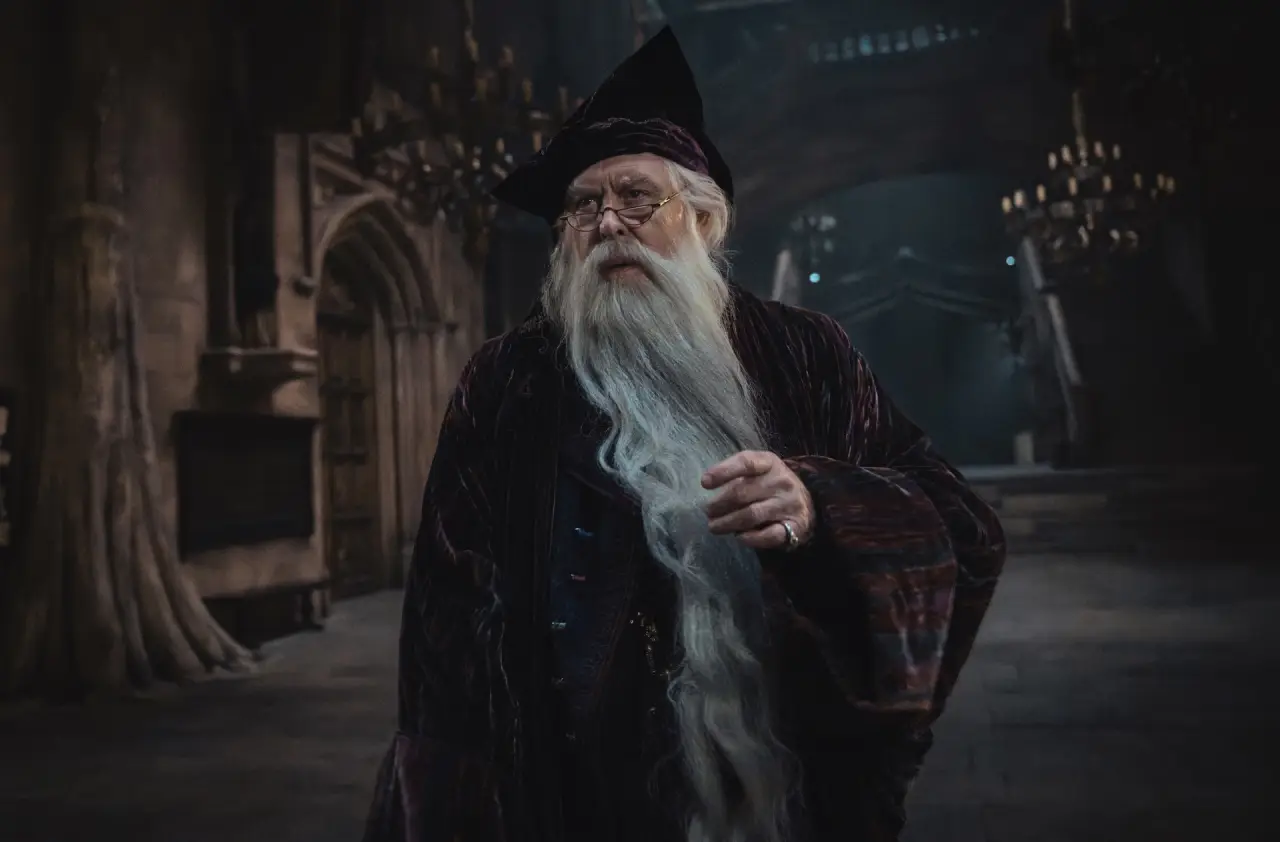 Lithgow as Dumbledore. (HBO)