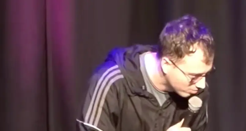 Eric confronting the heckler for the first time before realising he was a difficult customer (TikTok/@ericrushton96)