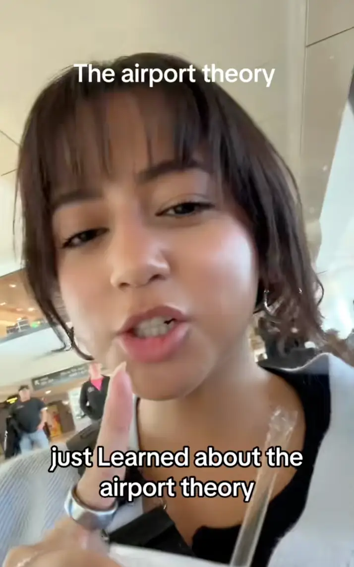 You could do what she did, or show up earlier with a peace of mind (TikTok/@danaa.rain)