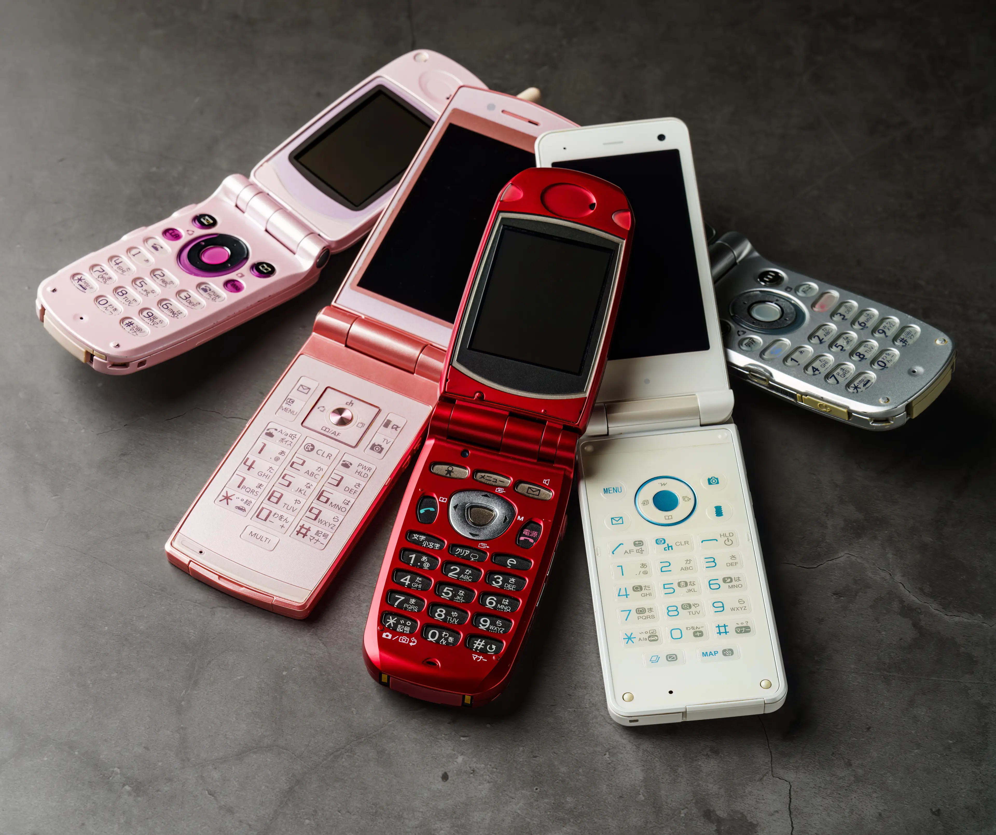 Gen Z even brought back flip phones. (Getty Stock Images)