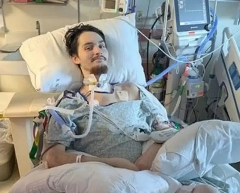 Daniel Waterman showed signs of improvement before being diagnosed with pneumonia (Facebook/Tiffany Waterman)