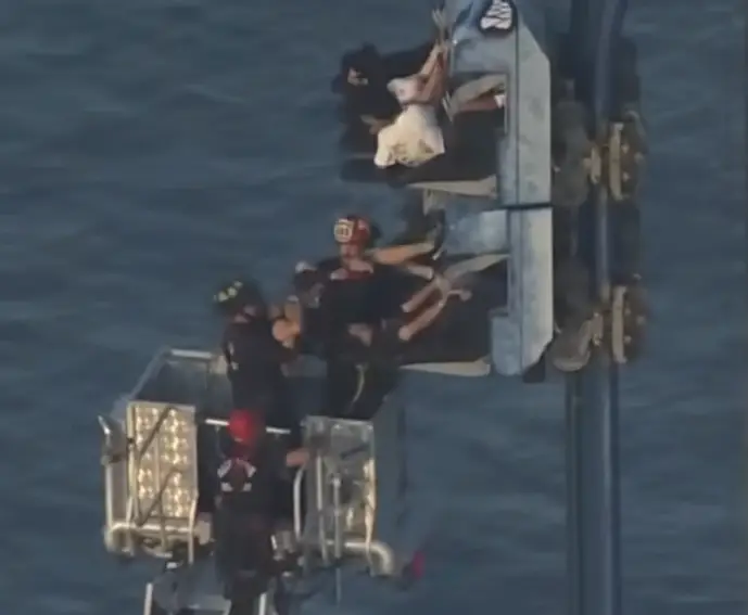 The students were trapped for hours after the ride they were on malfunctioned at its 100-foot drop (Youtube/ KHOU 11)