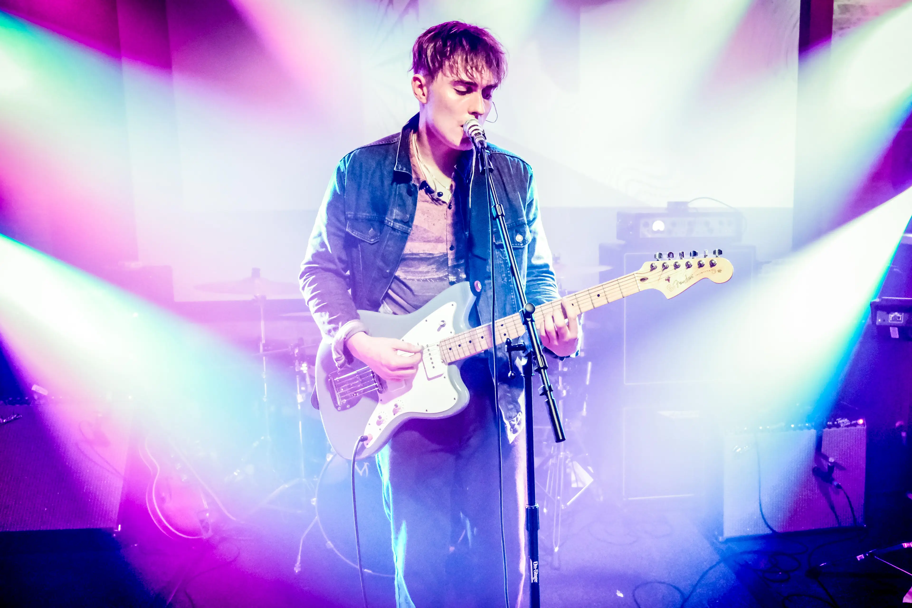 Sam Fender took to Instagram to make the announcement.