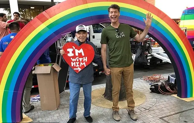 The pair hit it off right away. (Instagram/@evangaryhirsch)