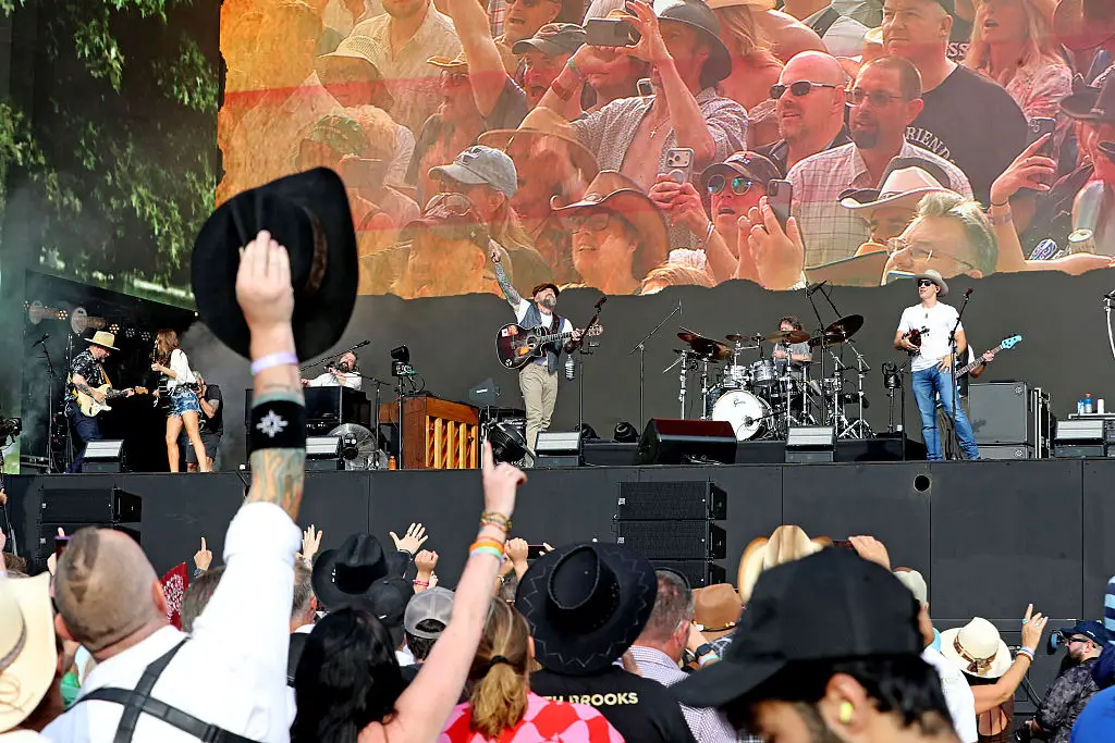 The Zac Brown band in action (James Smith/Sam Snap/Getty Images)