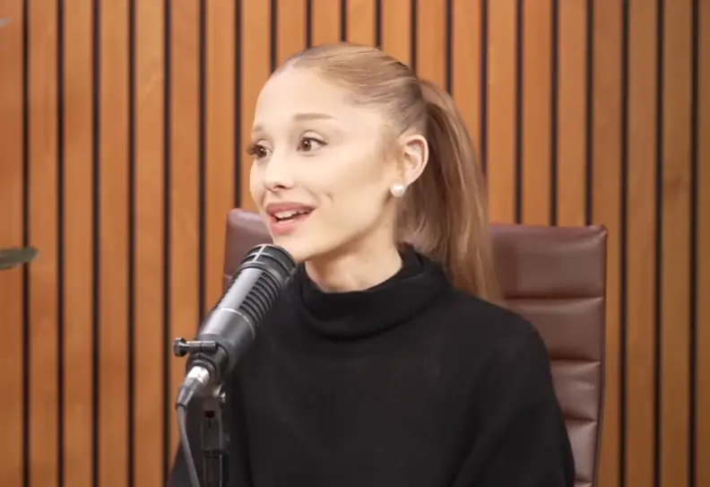 Grande explained her tactile behaviour on Amy Poehler's Good Hang podcast (YouTube/@Good Hang)