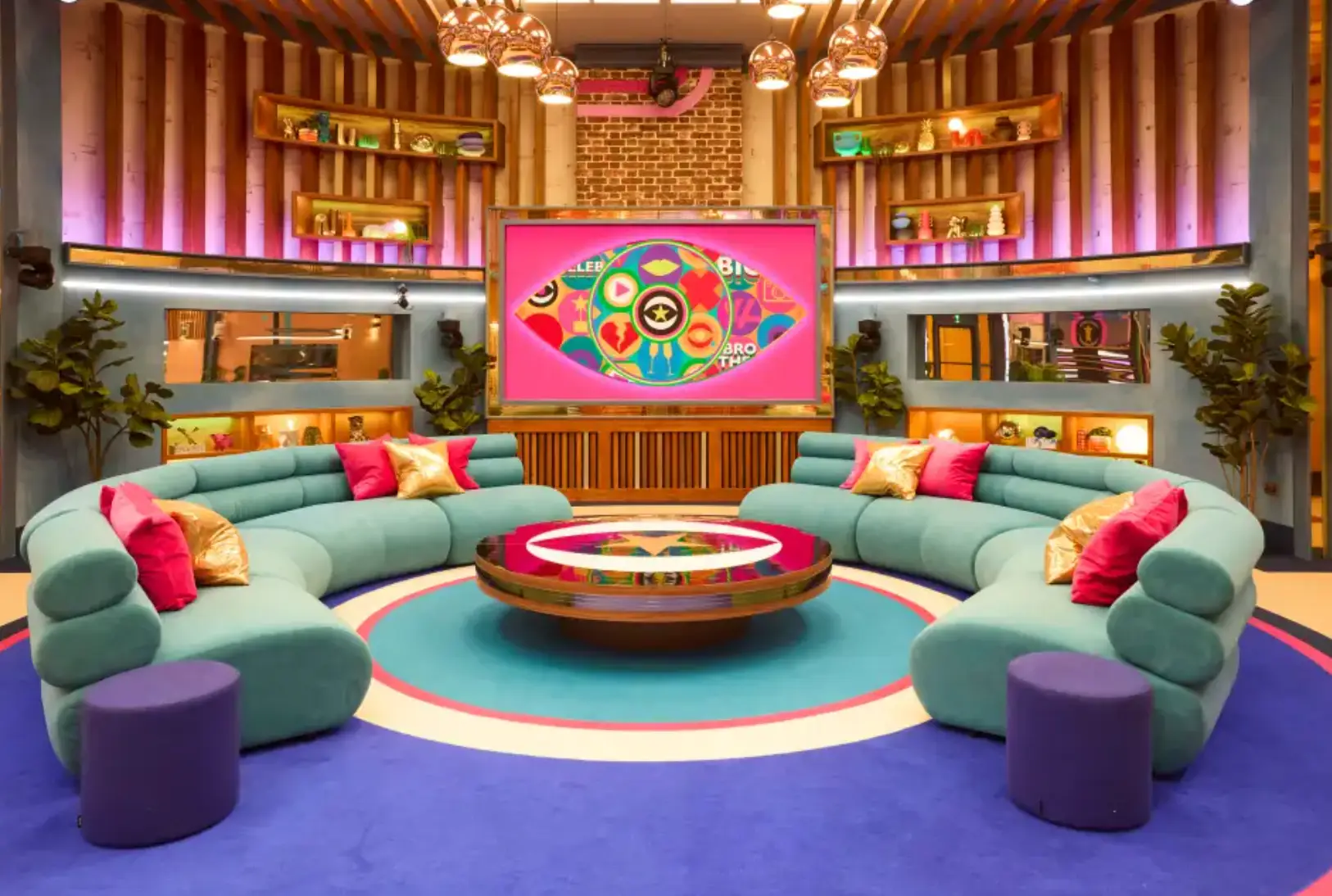 Stars will enter the house tonight.