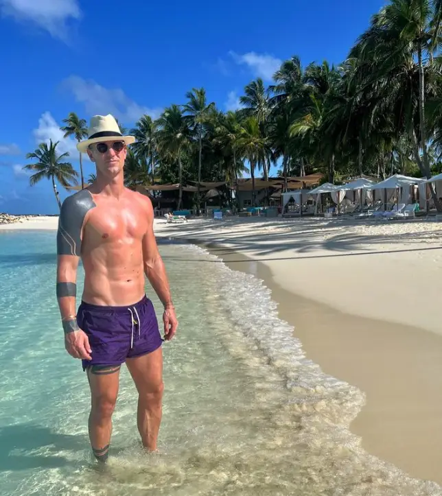 Hart has shown off his tattoos before (Instagram)