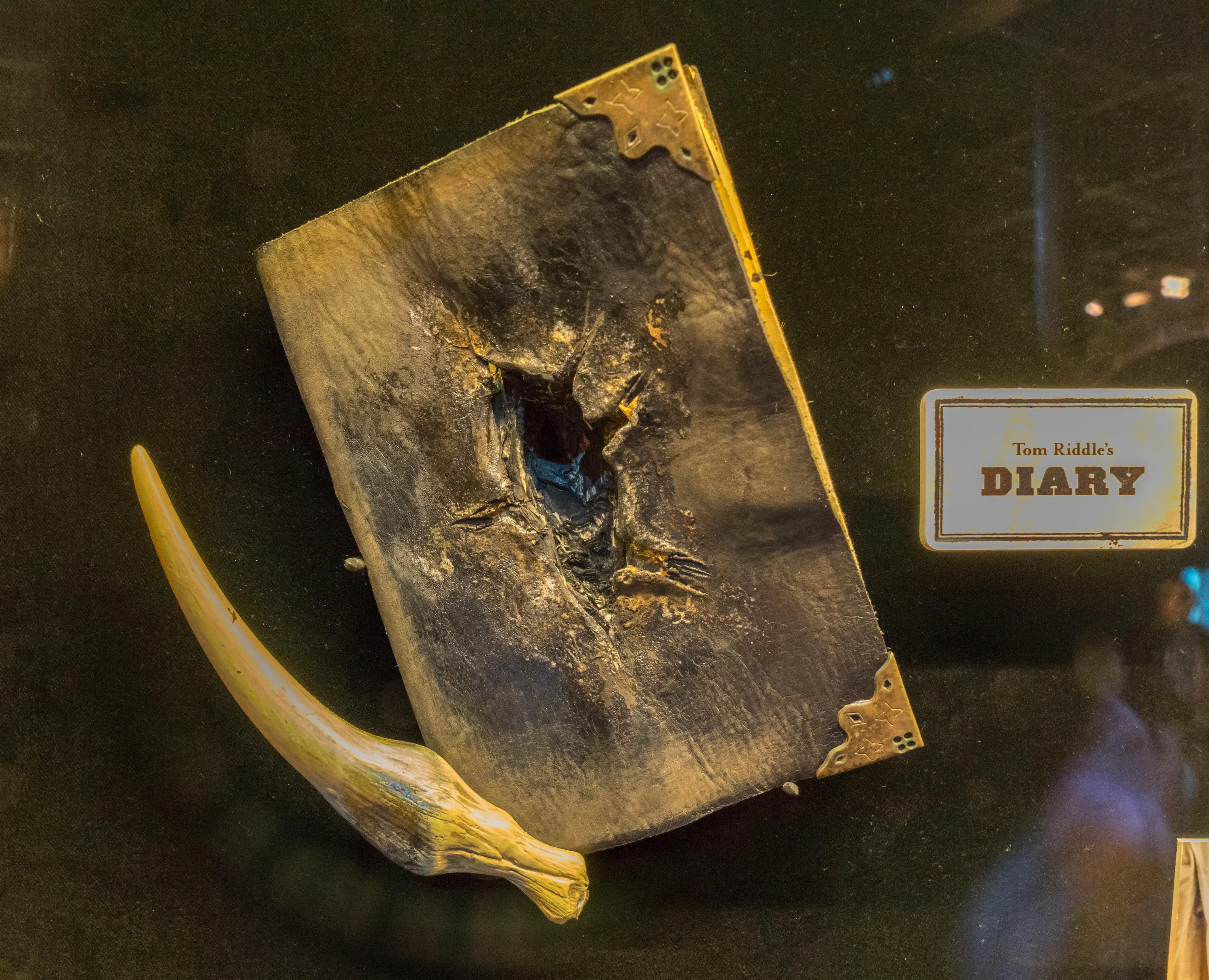 Harry Potter fans want to know why the basilisk fang he was bitten with didn't destroy the horcrux inside him.