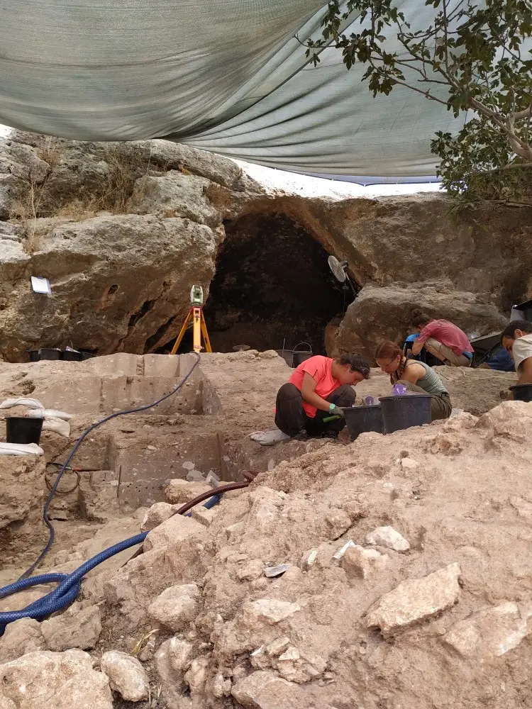 Tinshemet Cave in Israel (Yossi Zaidner)