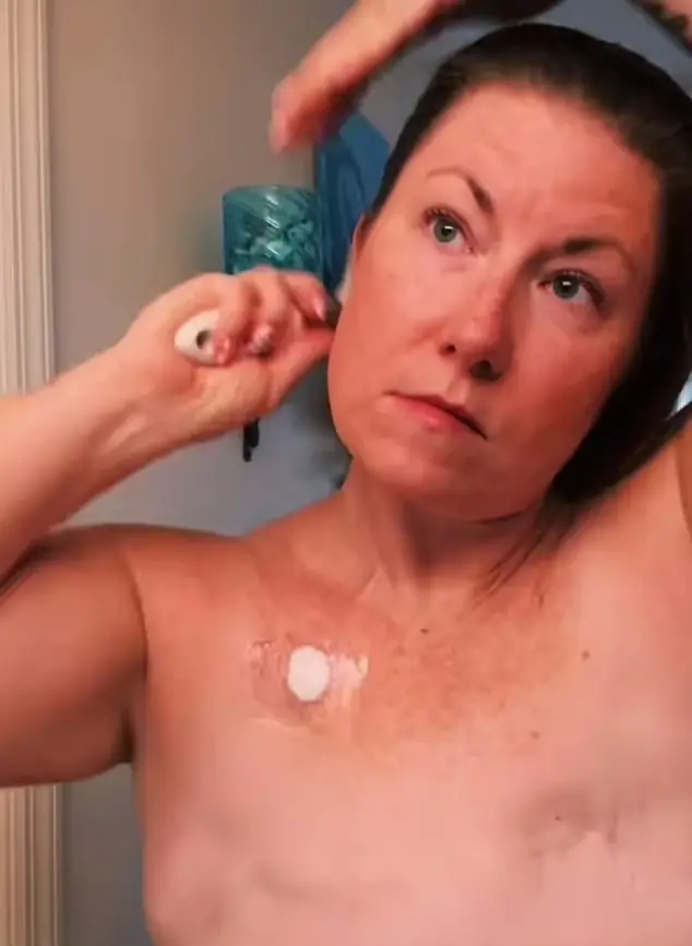 Mum-of-three Kate Crawford said her severe back pain was wrongly put down to a common nerve problem (Cover Images)