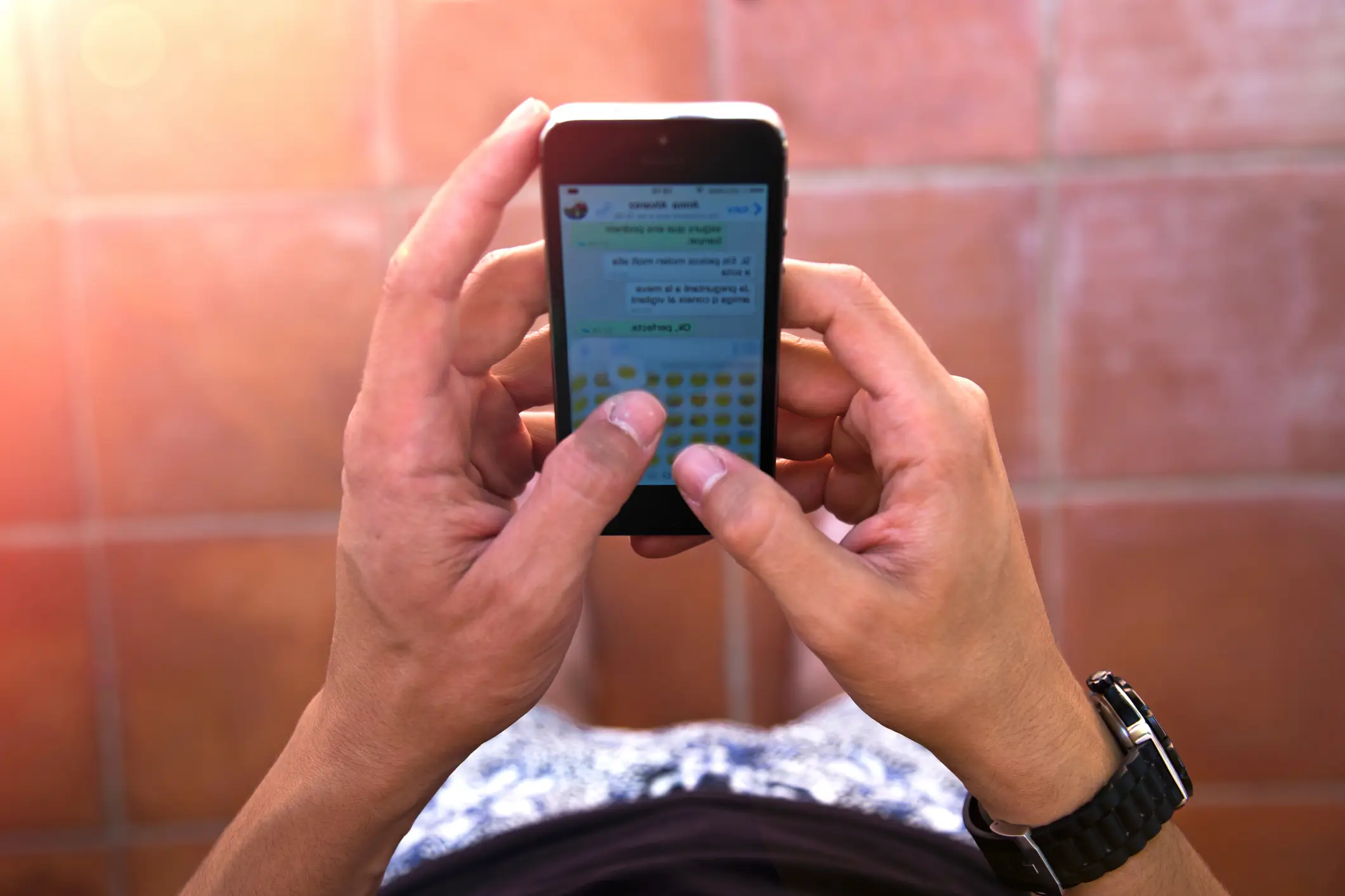 Did you know you can stack emojis? (Artur Debat/Getty Stock Image)