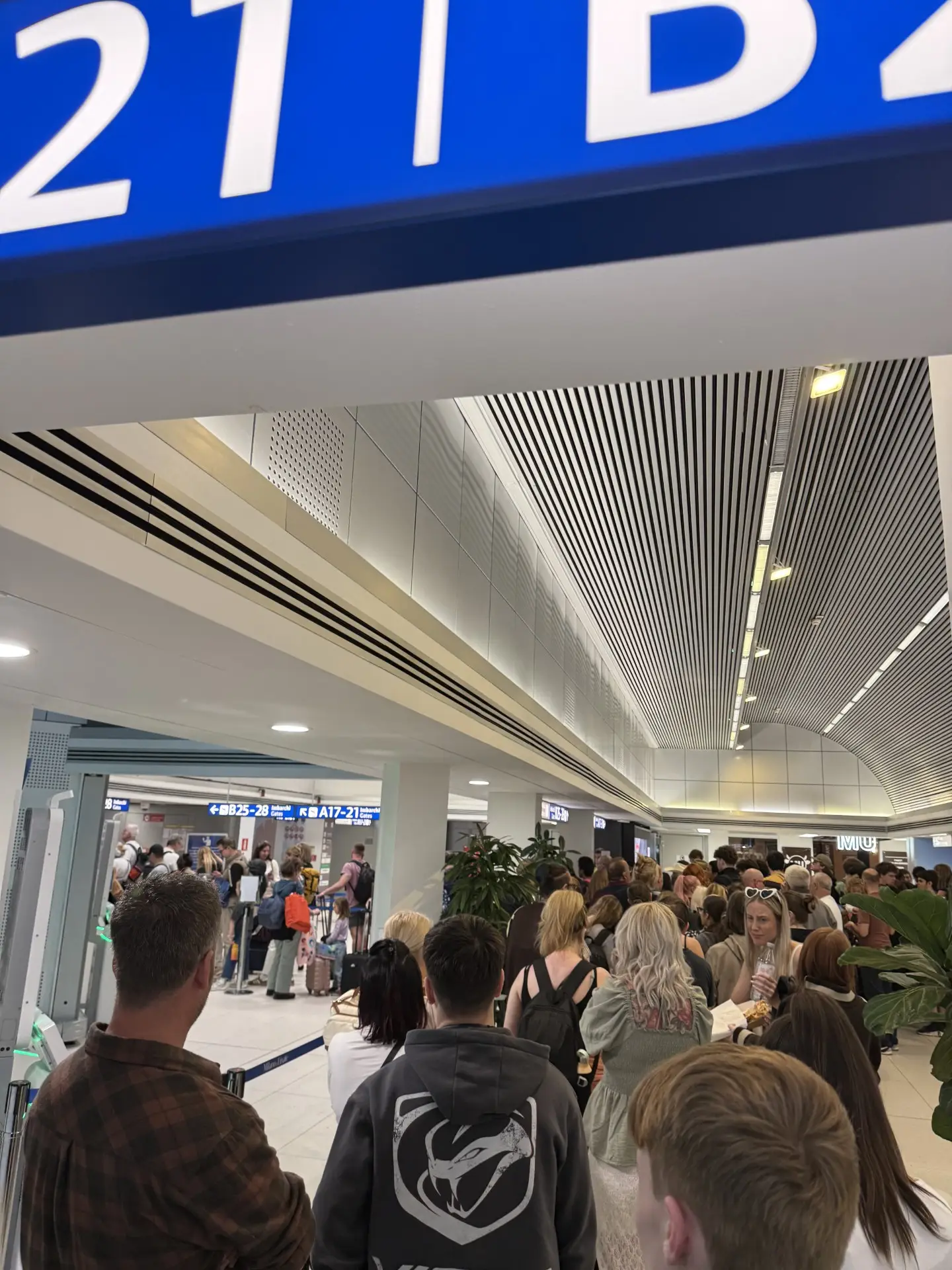 Two young easyJet passengers spent close to £800 on getting home after being abandoned by the airline in Milan (