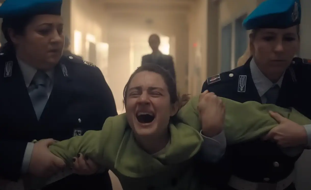 Grace Van Patten as Amanda Knox (Hulu)