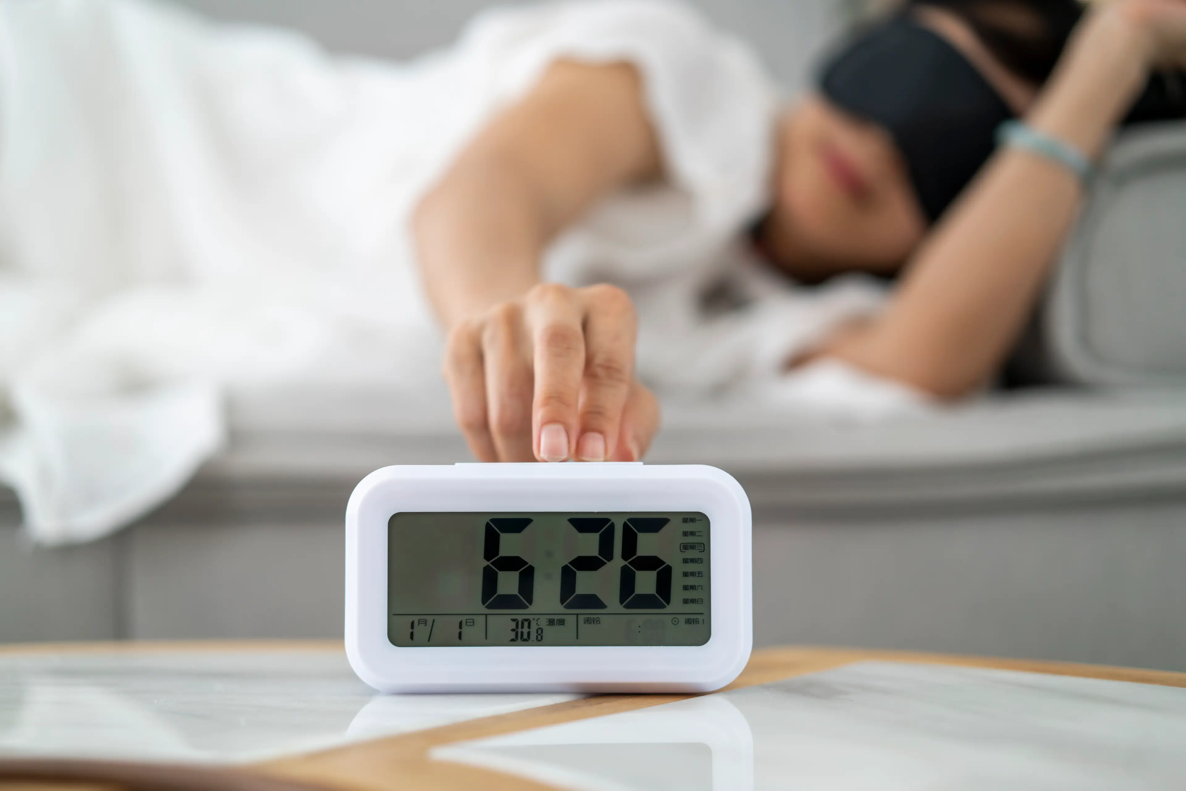 That sleep you're getting between all of the snoozes is just not good at all. (Getty Stock Photo)