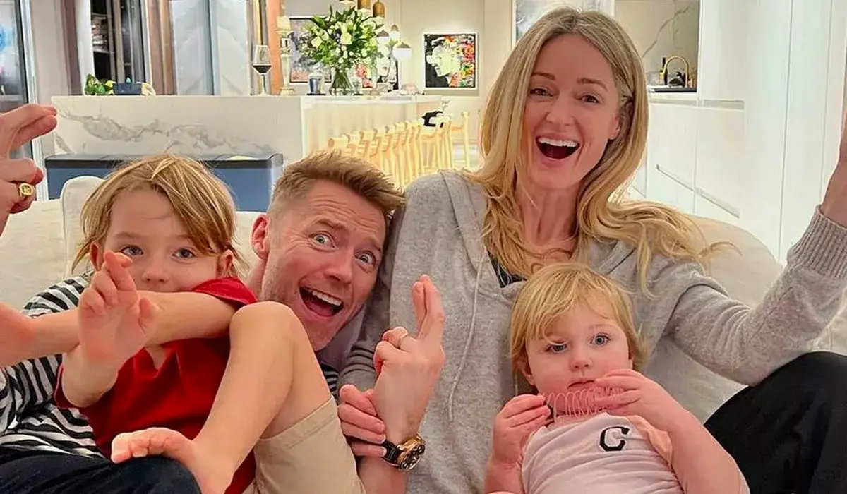 Ronan Keating with Family (rollercoaster.ie)