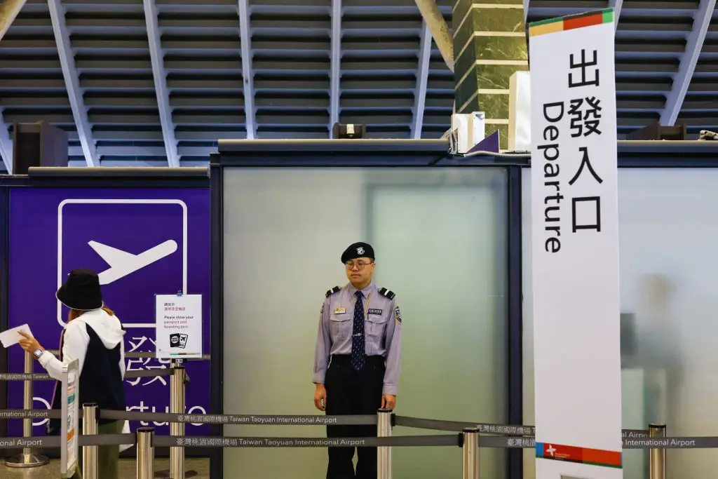 Security at Taiwan Taoyuan International Airport (Daniel Ceng/Anadolu via Getty Images)