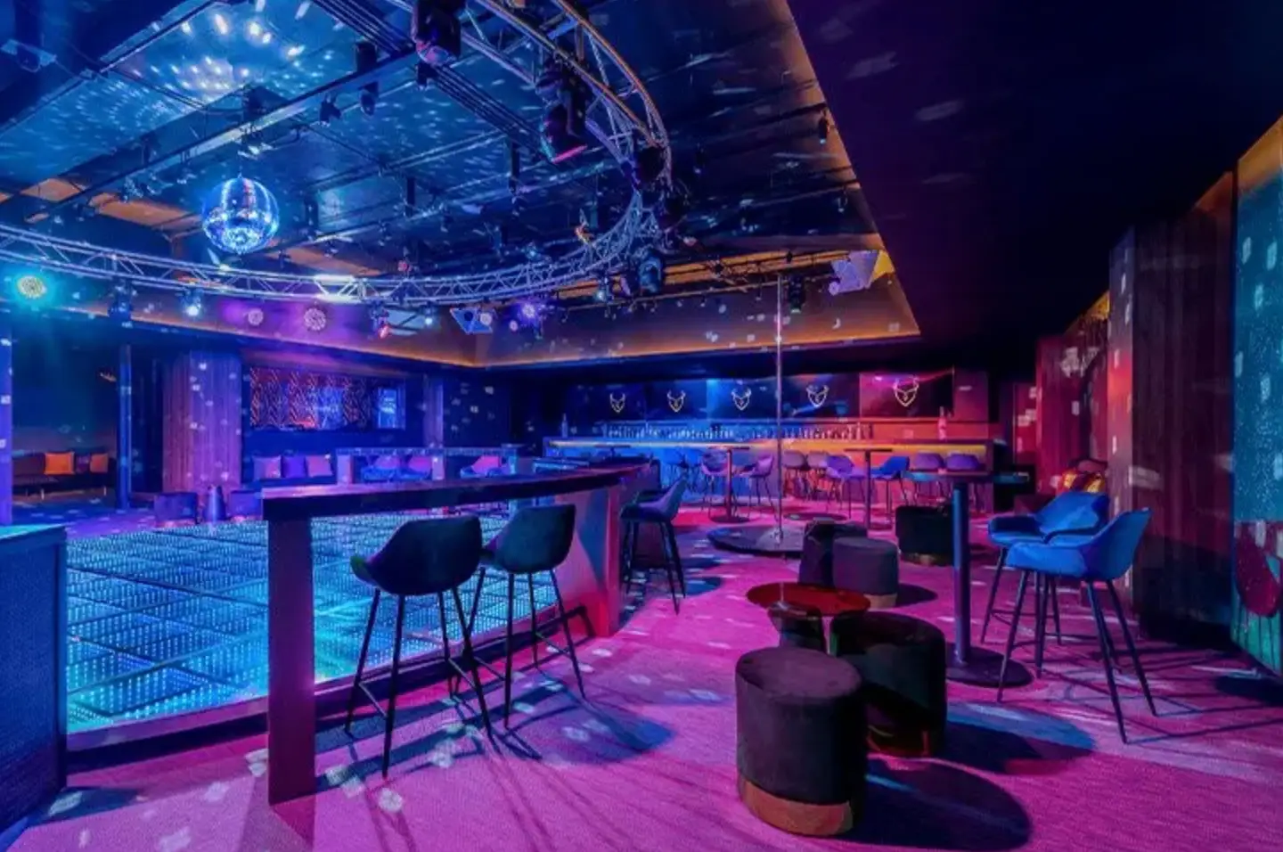 Clothing must be worn at the disco (Desire Resort)