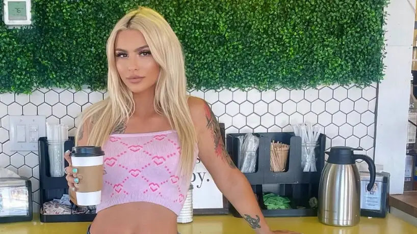 Instagram/fl_beach_bunny_