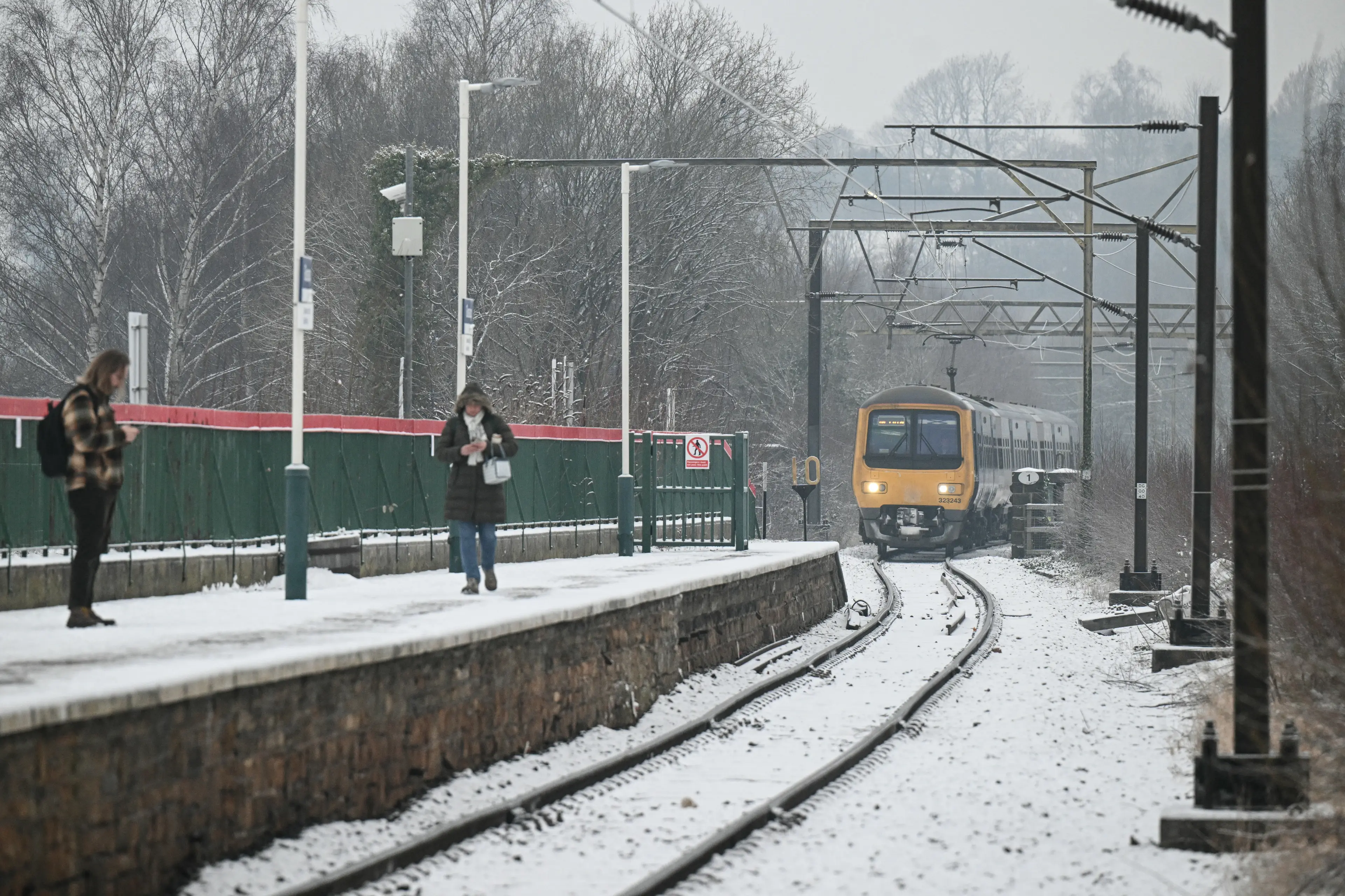 Many rail services are impacted today. ( Oli SCARFF / AFP via Getty Images)