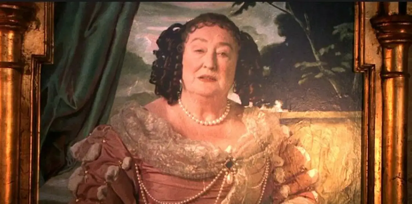 Elizabeth Spriggs as The Fat Lady (Warner Bros)