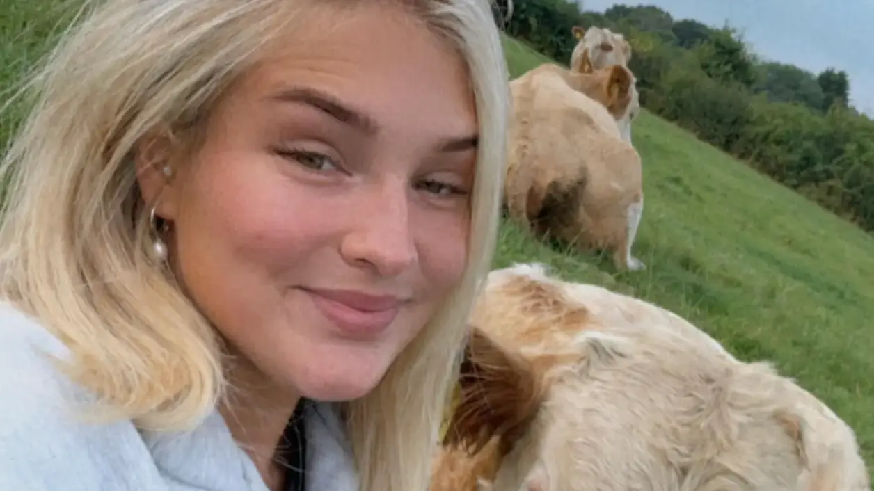Harriet Cowan/Instagram