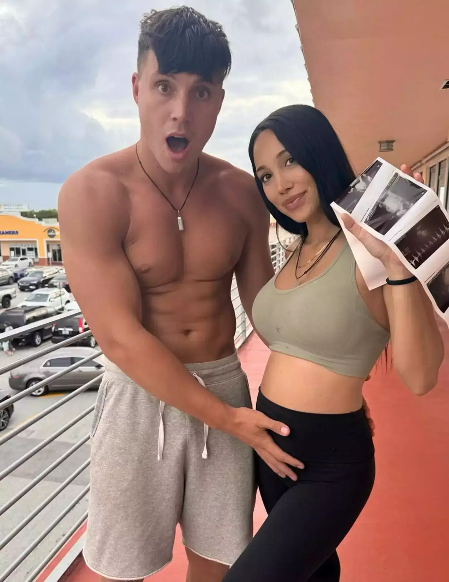 The duo have responded to the backlash (Instagram/@scarletvas)