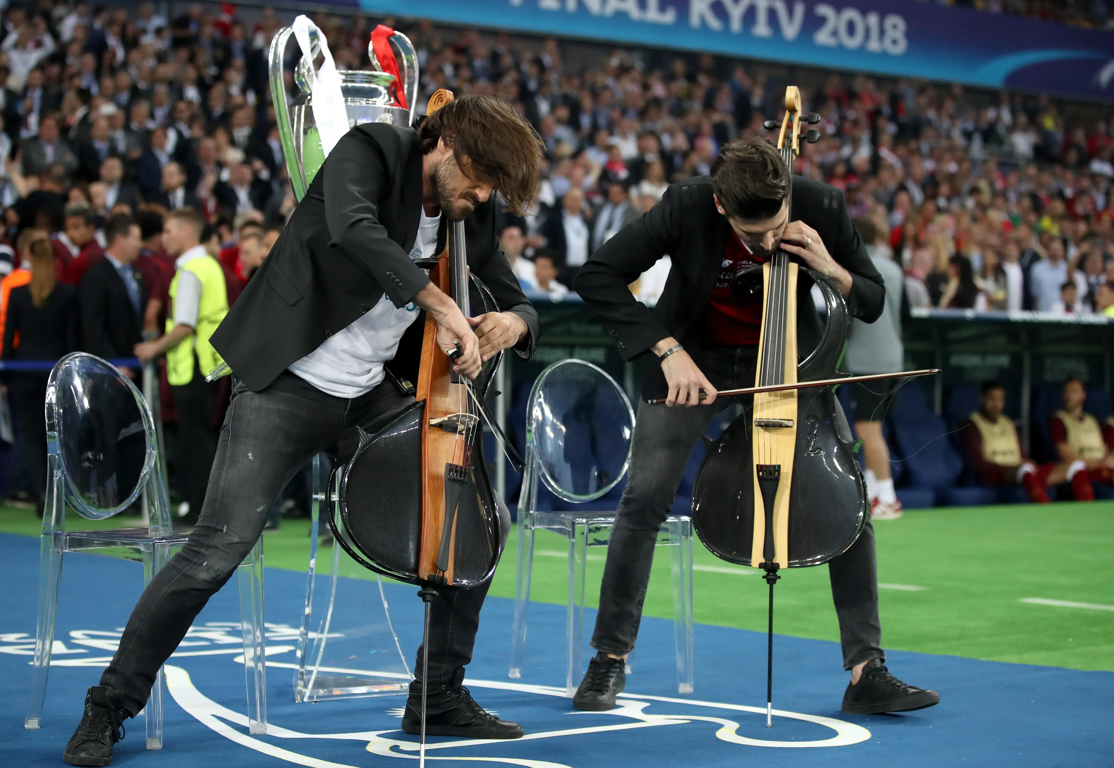 'The chaaaaaaaampions!'