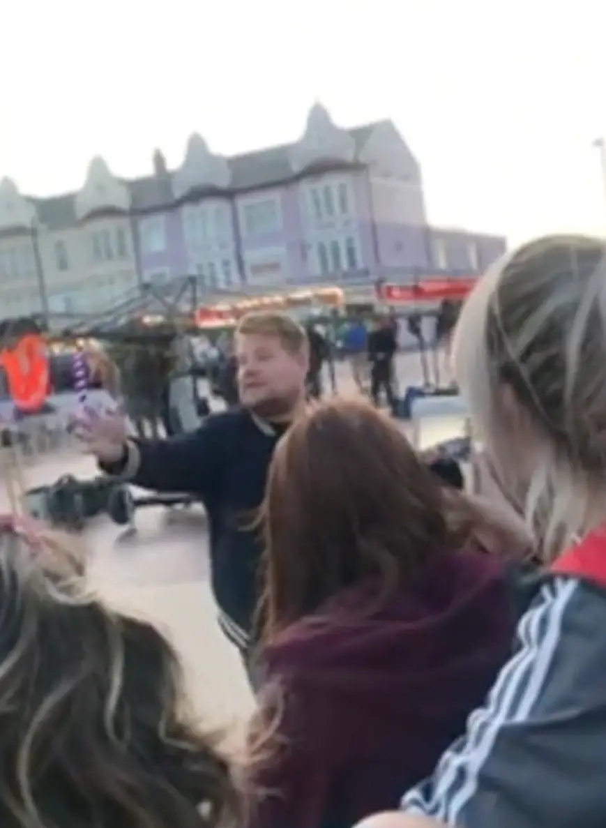 James Corden has been praised for how he handled fans (TikTok/@markd2005)