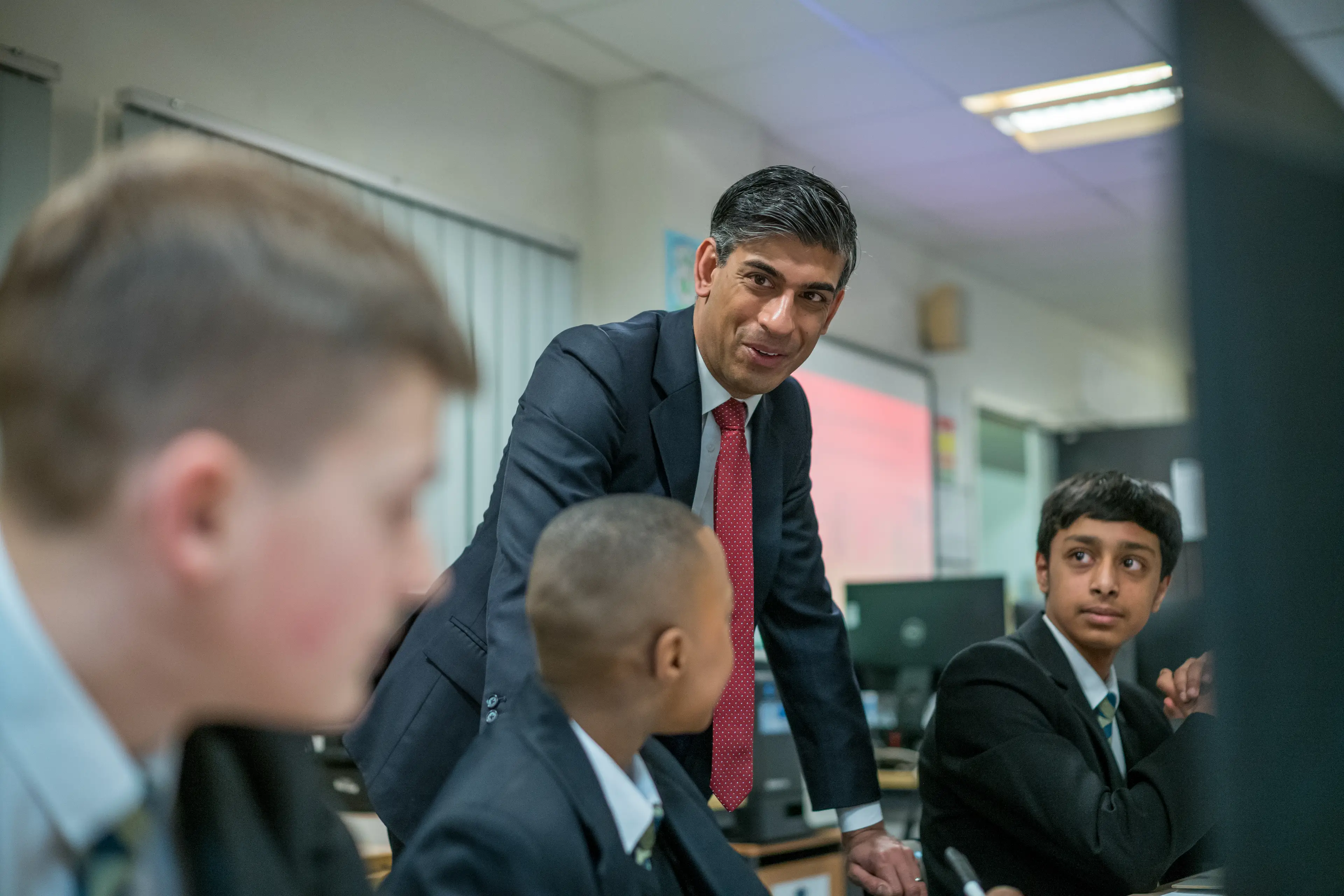 He previously visited a school to talk about disposable vapes. (Ian Forsyth/Getty Images)