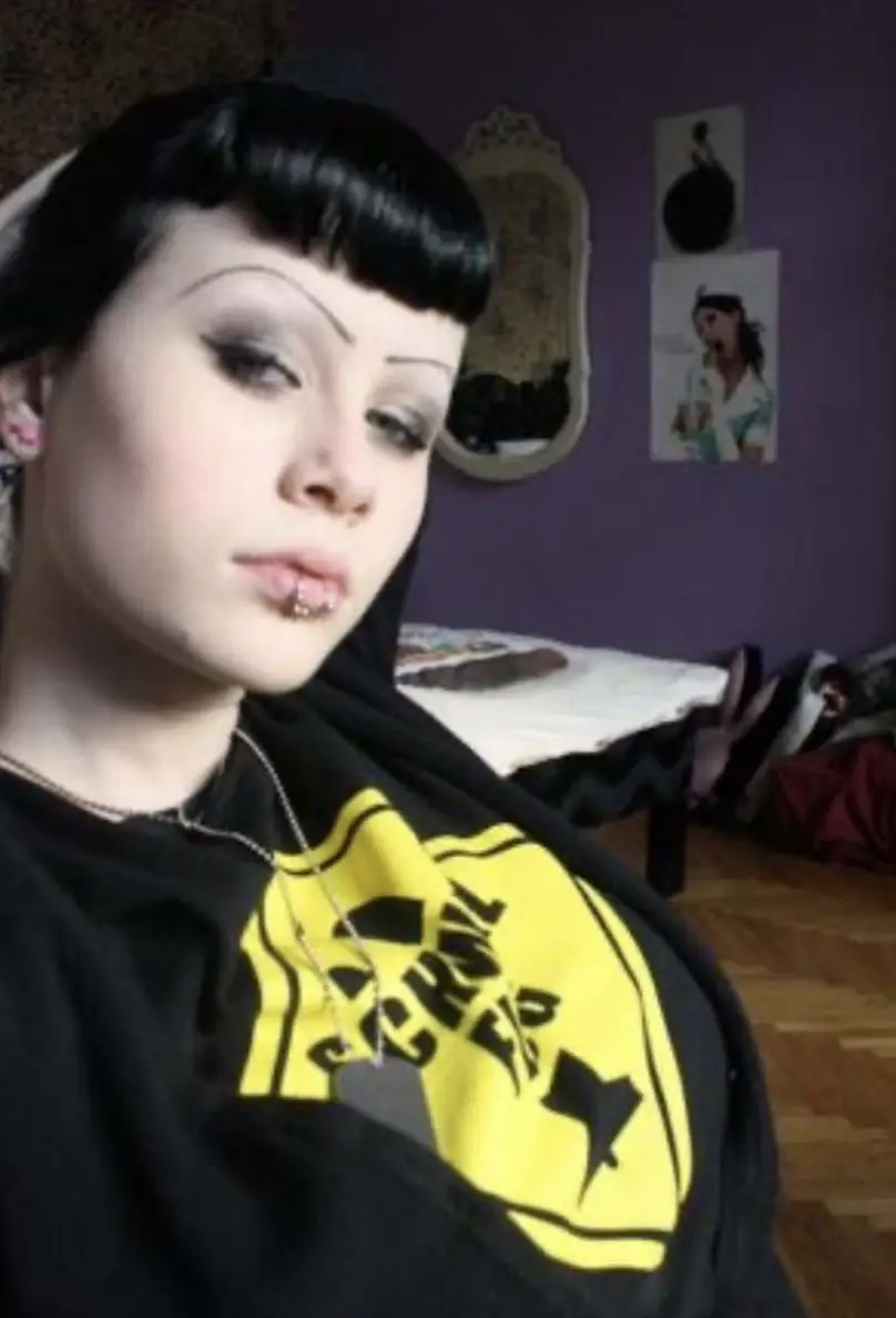 The OnlyFans model has amassed a large online following since going under the knife. (Media Drum)