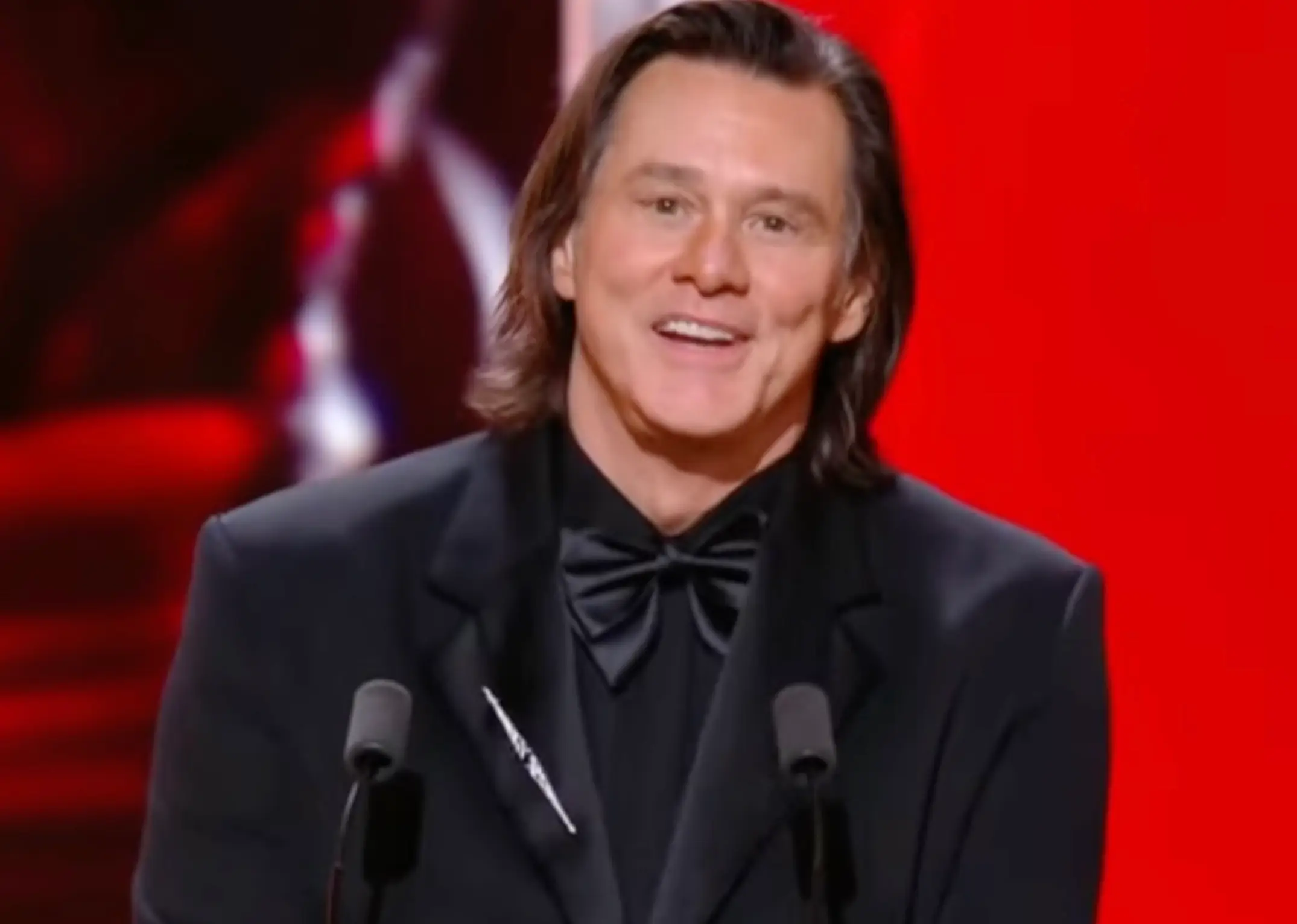 Jim Carrey made a rare appearance to receive his honorary Cesar Award (Canal+)