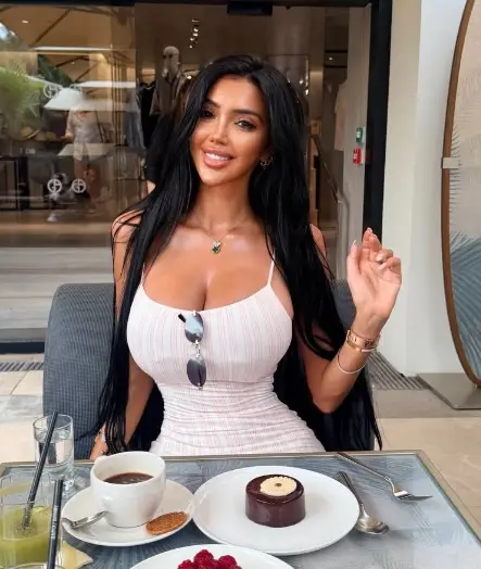 She's conquered social media in the years since then (Instagram/@chloe.khan)
