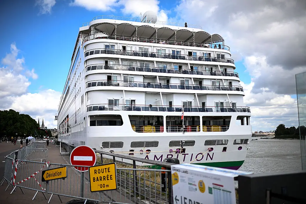 Over 1,700 people are on board the British cruise ship. (Christophe ARCHAMBAULT / AFP via Getty Images)