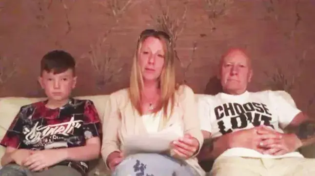 Alex with his mum, Melanie, and grandad, David (Facebook)