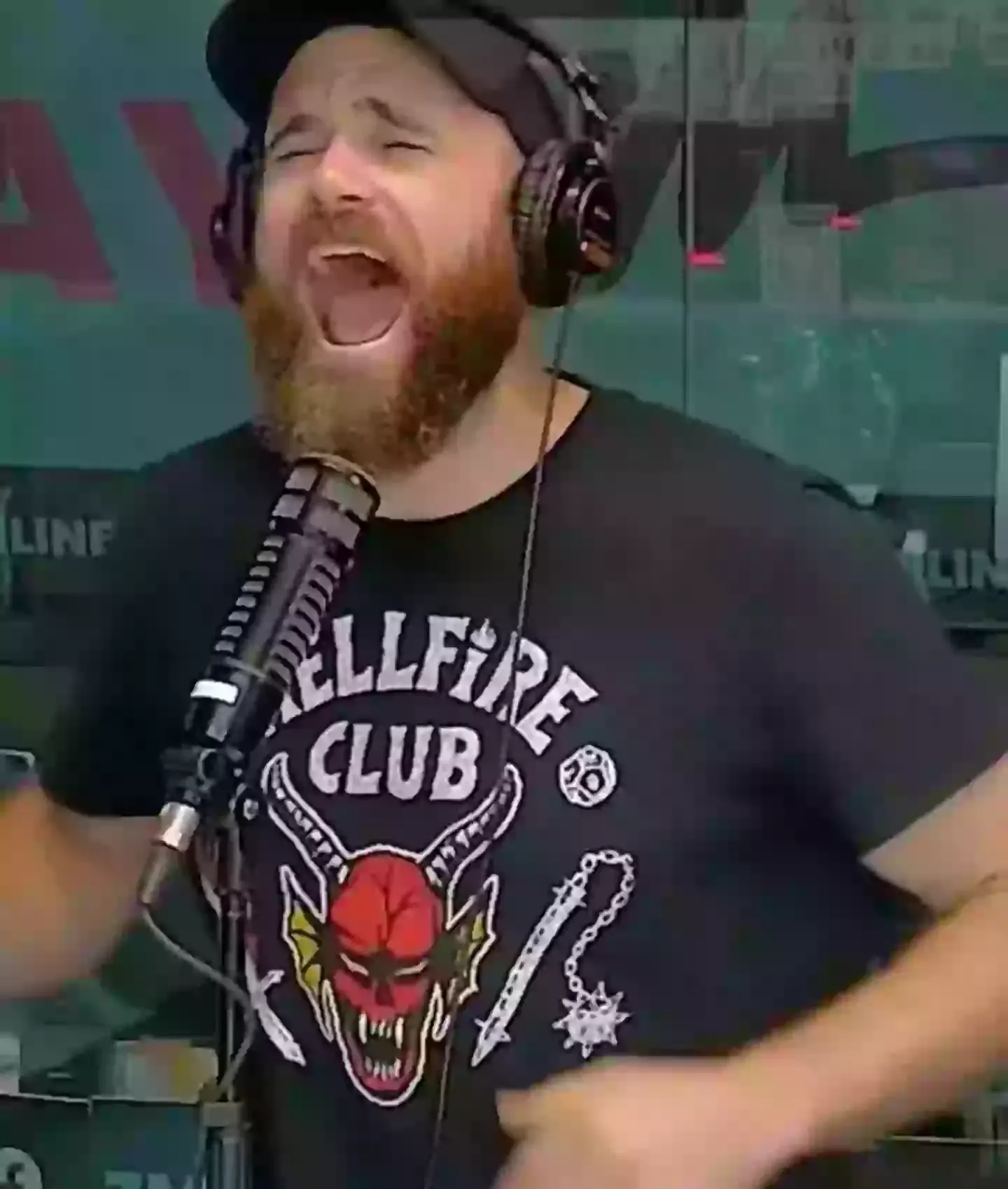 The presenters were gobsmacked when the heard the story (TikTok/@fvhzm)