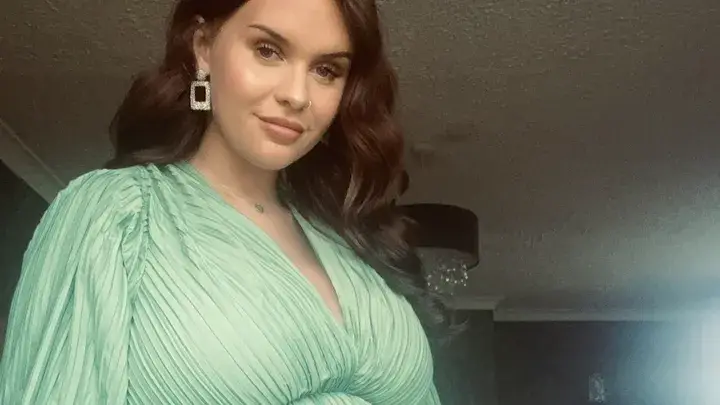 Charlotte Innes, 24, says she's been denied breast reduction surgery five times (Charlotte Innes/GoFundMe)