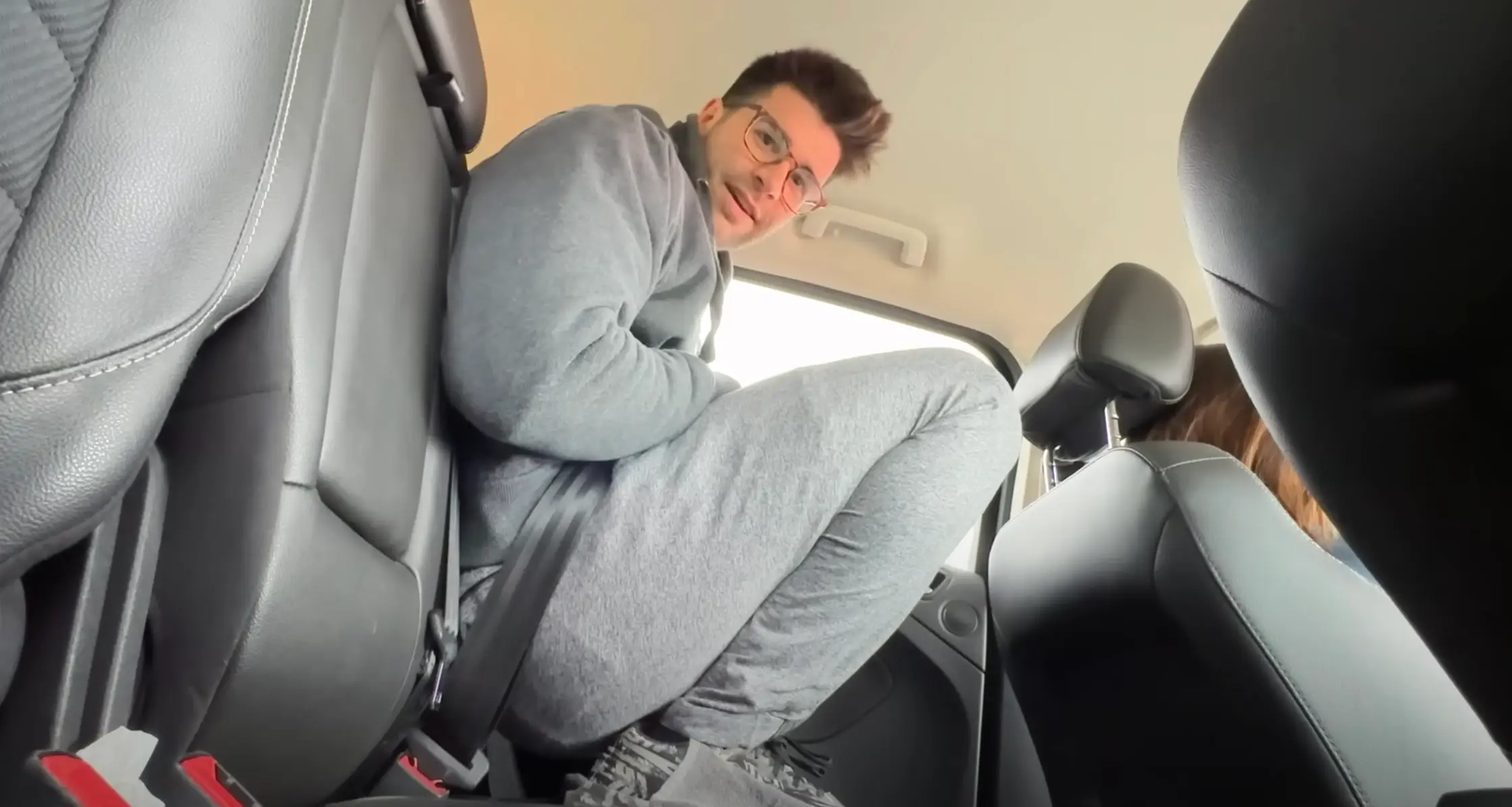 Lucas set himself the tough challenge of not sitting down for an entire week. (YouTube/pigmie)