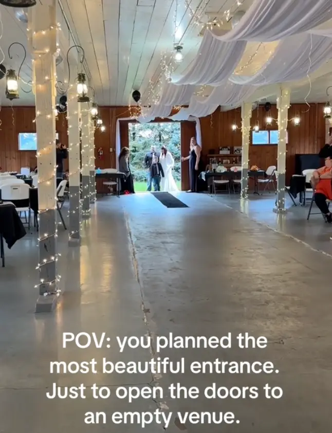 She walked down the aisle with her husband and son (TikTok/kalina_marie_23)