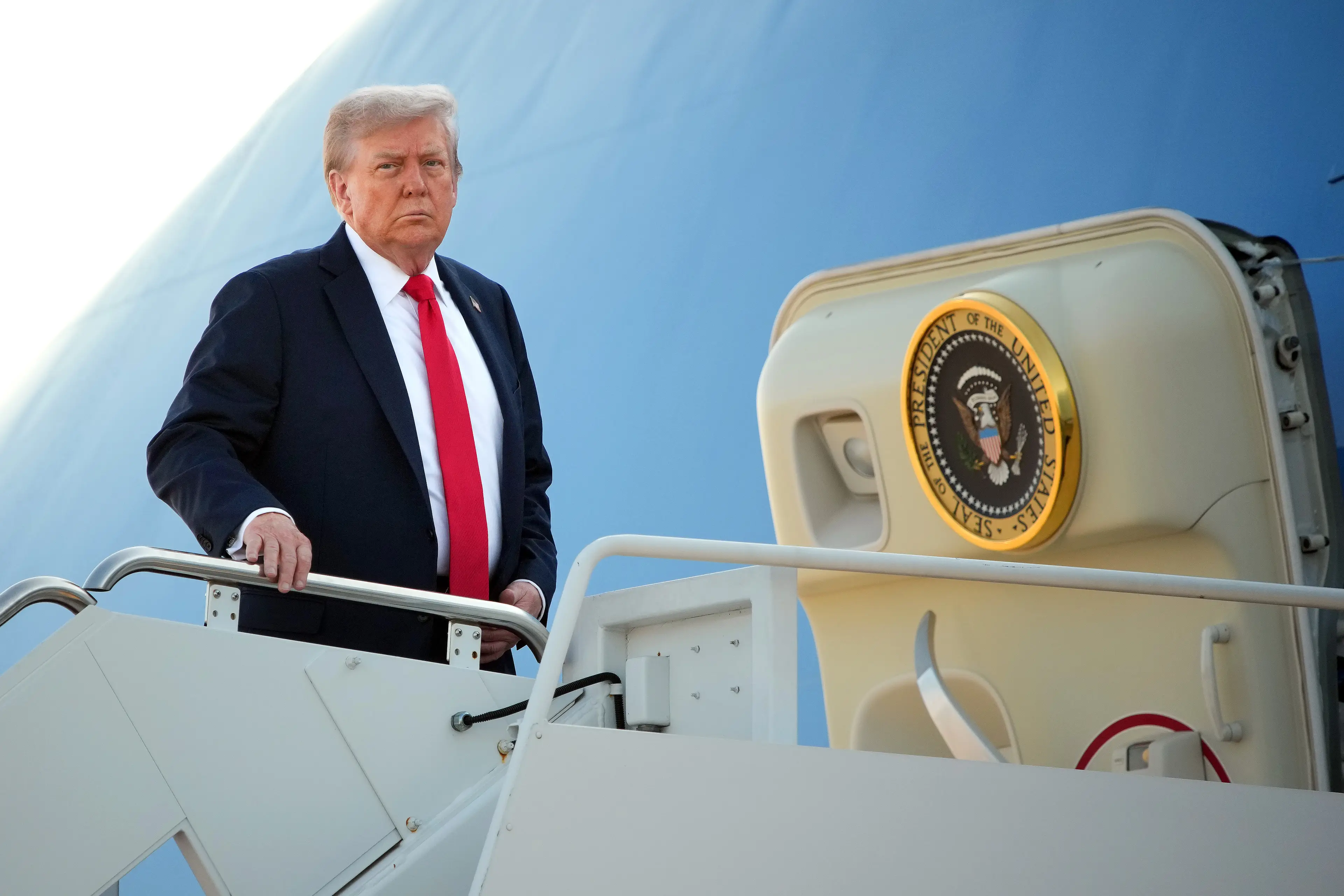 Trump seen boarding Air Force One today to fly to Alaska for the showdown with Putin (Andrew Harnik/Getty Images)