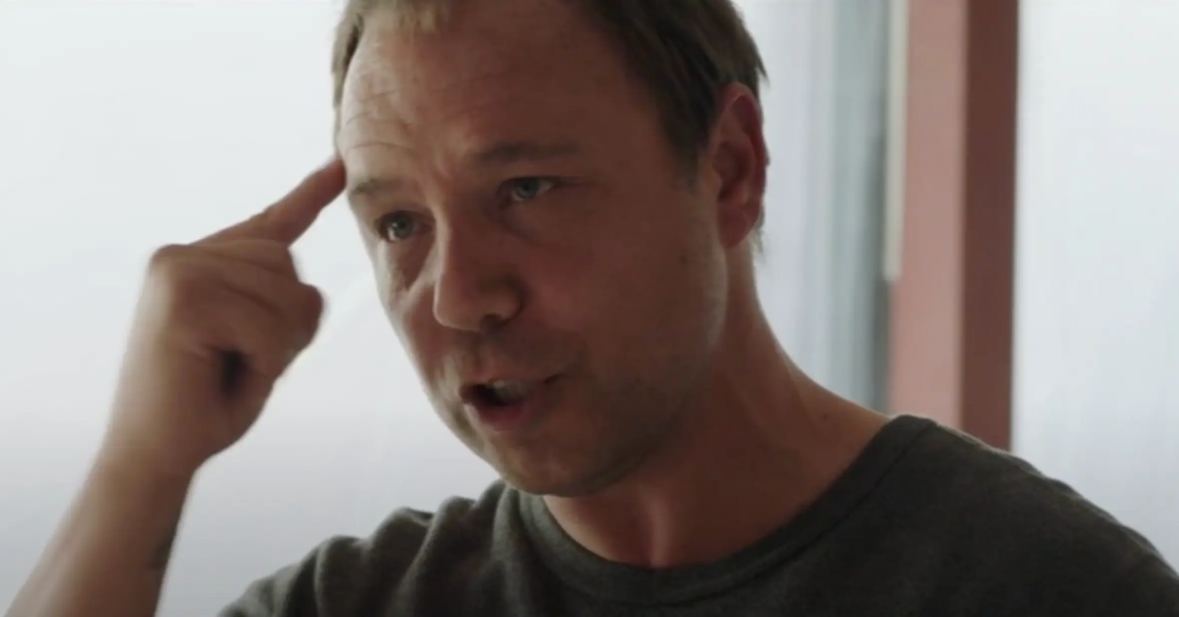 Graham received blinding praise for his starring role in the hard-hitting show (Channel 4)