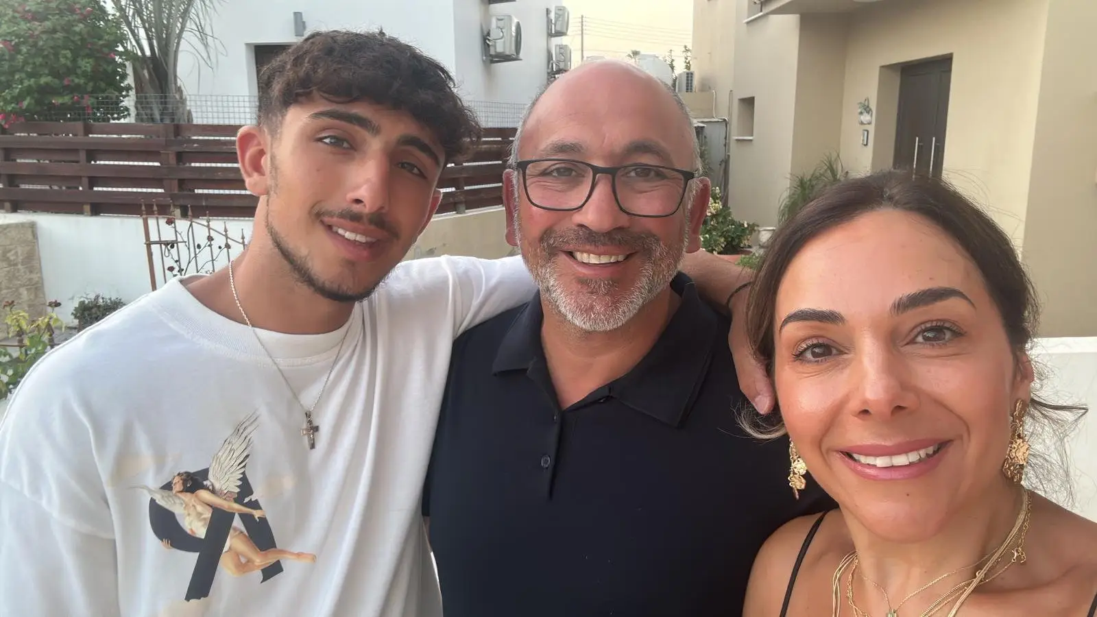 Chip-shop owner Costas Fantis started smelling caramel, then got a devastating diagnosis (SWNS)