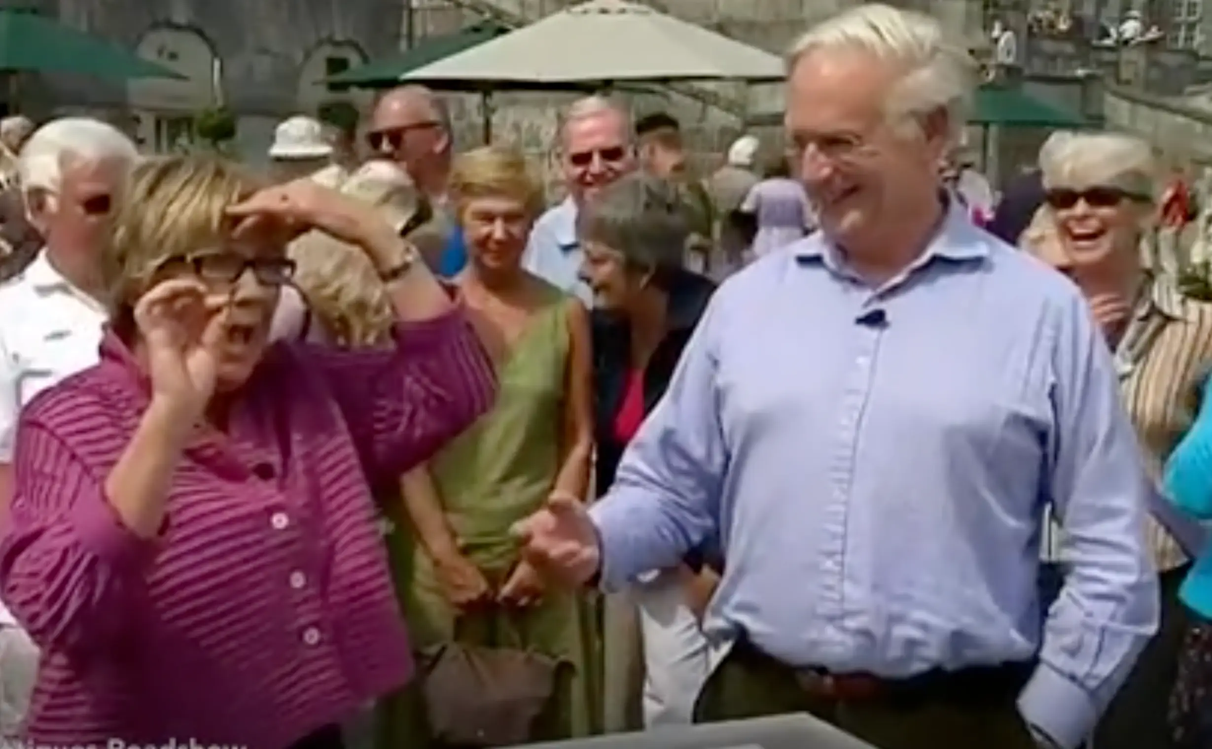 Penny Britain couldn't believe what she was holding. (BBC / Antiques Roadshow)