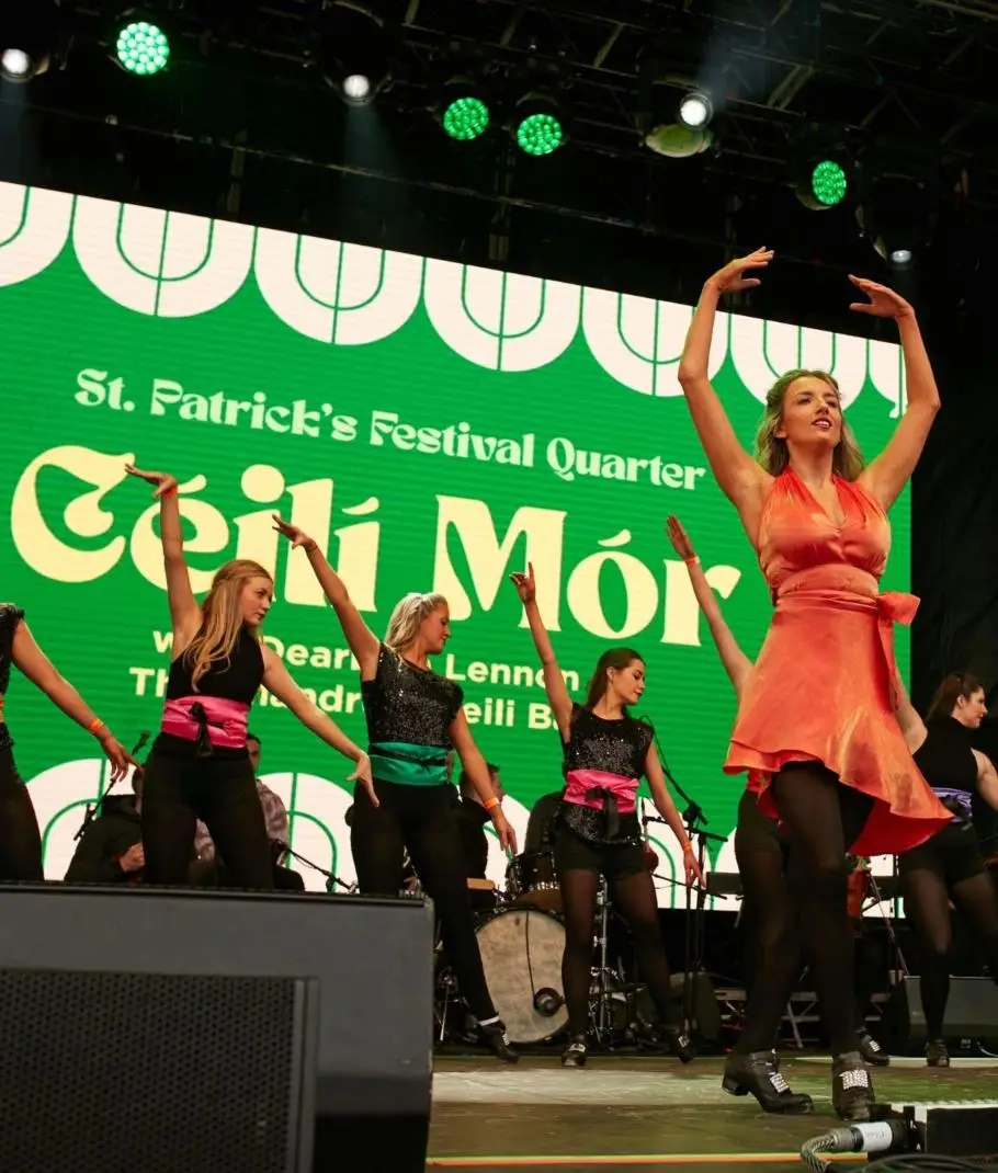 Céilí Mór le Dearbhla Lennon (stpatricksfestival.ie)