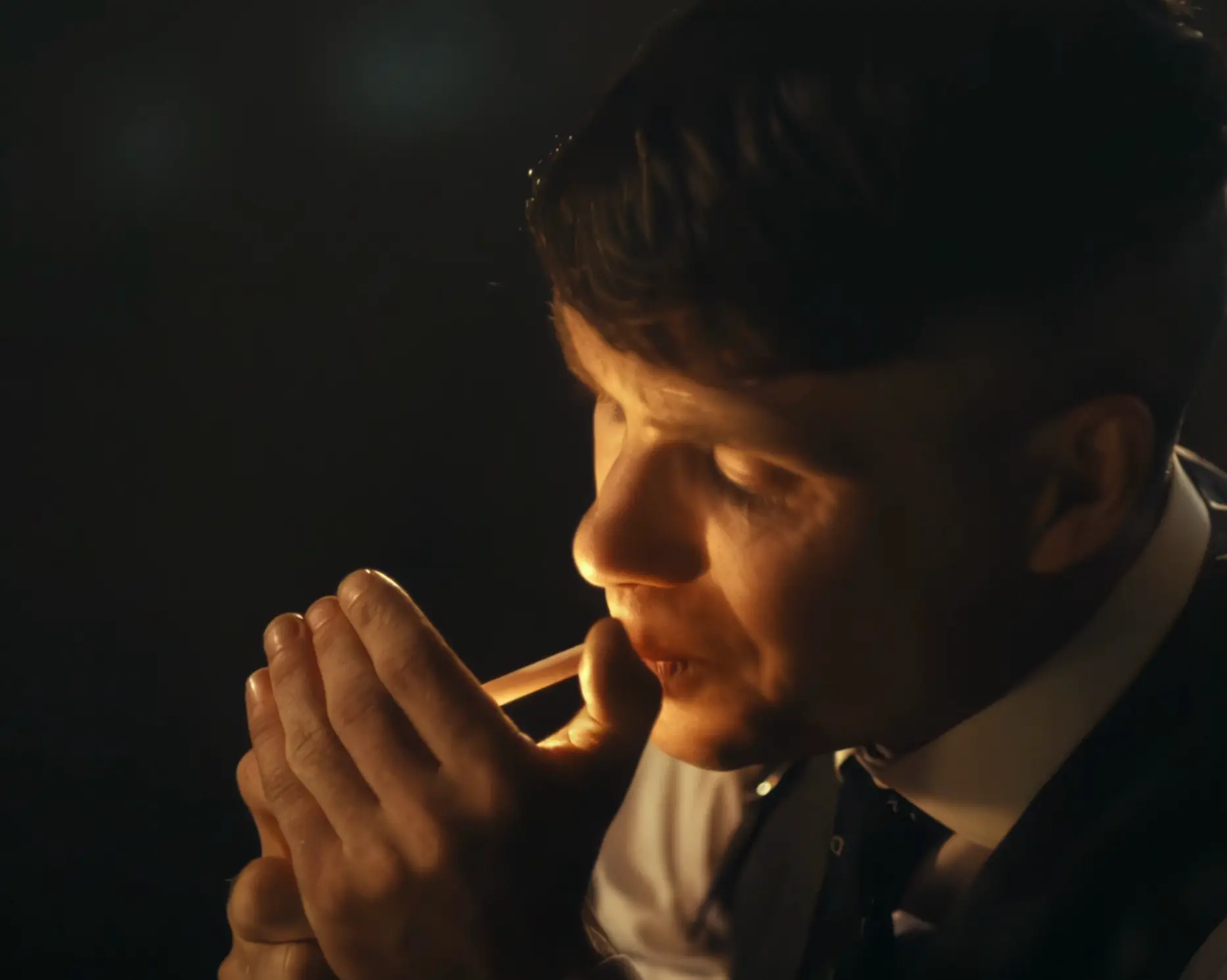 Tommy's smoking is a pretty iconic part of his character (BBC)